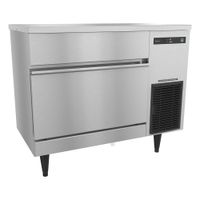 Hoshizaki IM-200BAB Undercounter Cube-Style Ice Maker w/
Built-In Storage Bin, Stainless Steel - 186 lbs