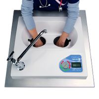 Meritech CT400FCTR CleanTech 400 Handwashing System,
Stainless Steel - 21" x 19" x 29-1/4"